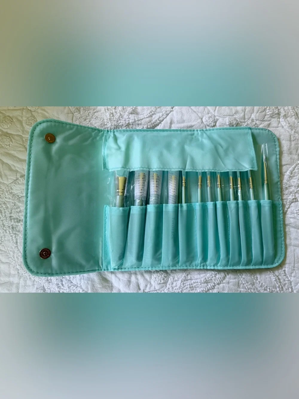 Set of 12 Tiffany & Co Fashion Makeup Brushes NEW in Branded Iridescent Box